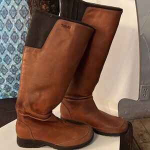 TEVA Women's Brown Leather Boots